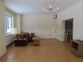 Pārdod māju Jūrmalā, Mellužos 426313